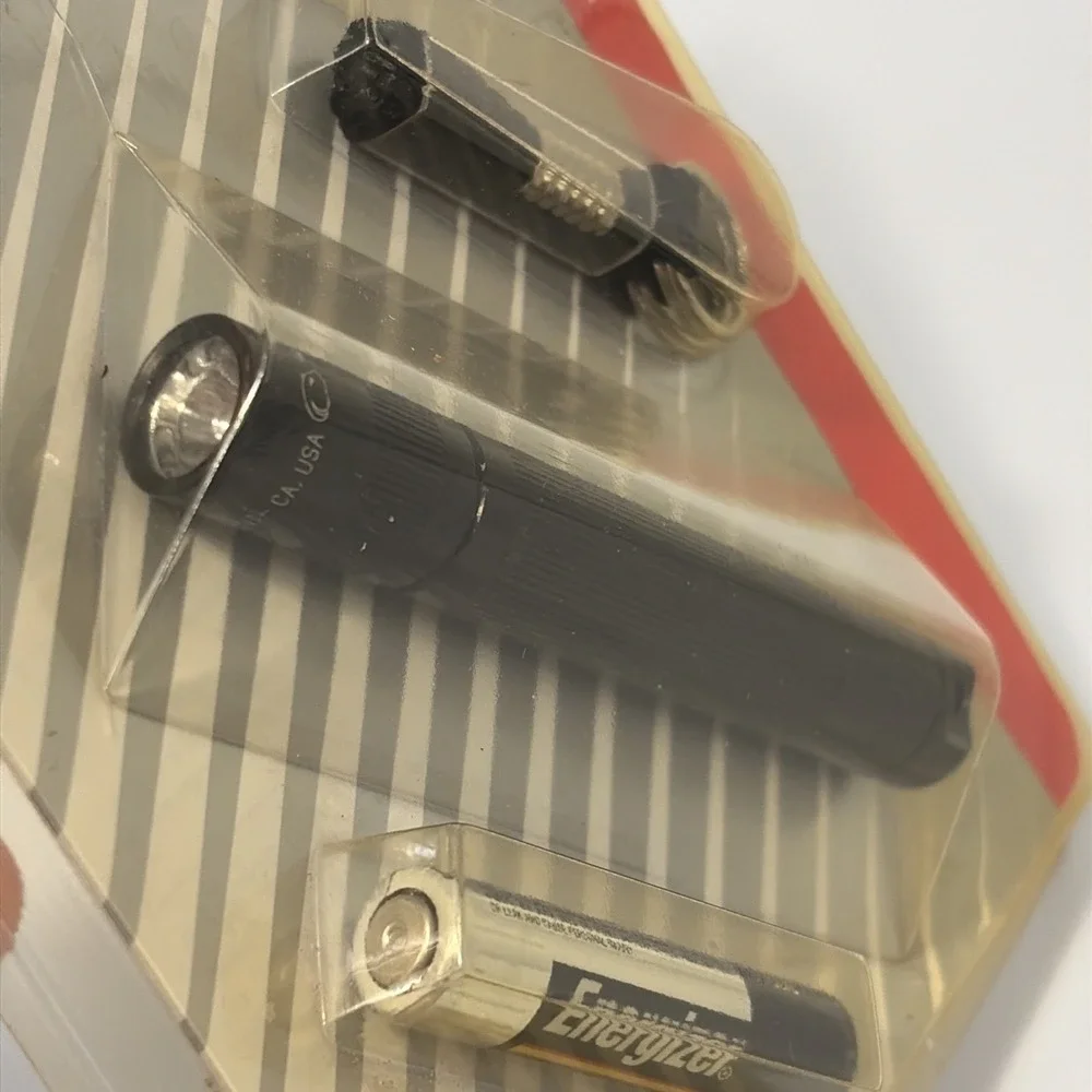 Maglite LED Solitaire Black 1 cell AAA Flashlight Mag-lite/New Old Stock/1997‎